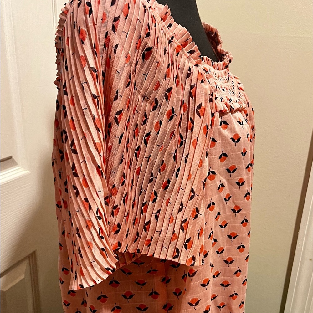 Ann Taylor pink print batwing swing top, large (L)